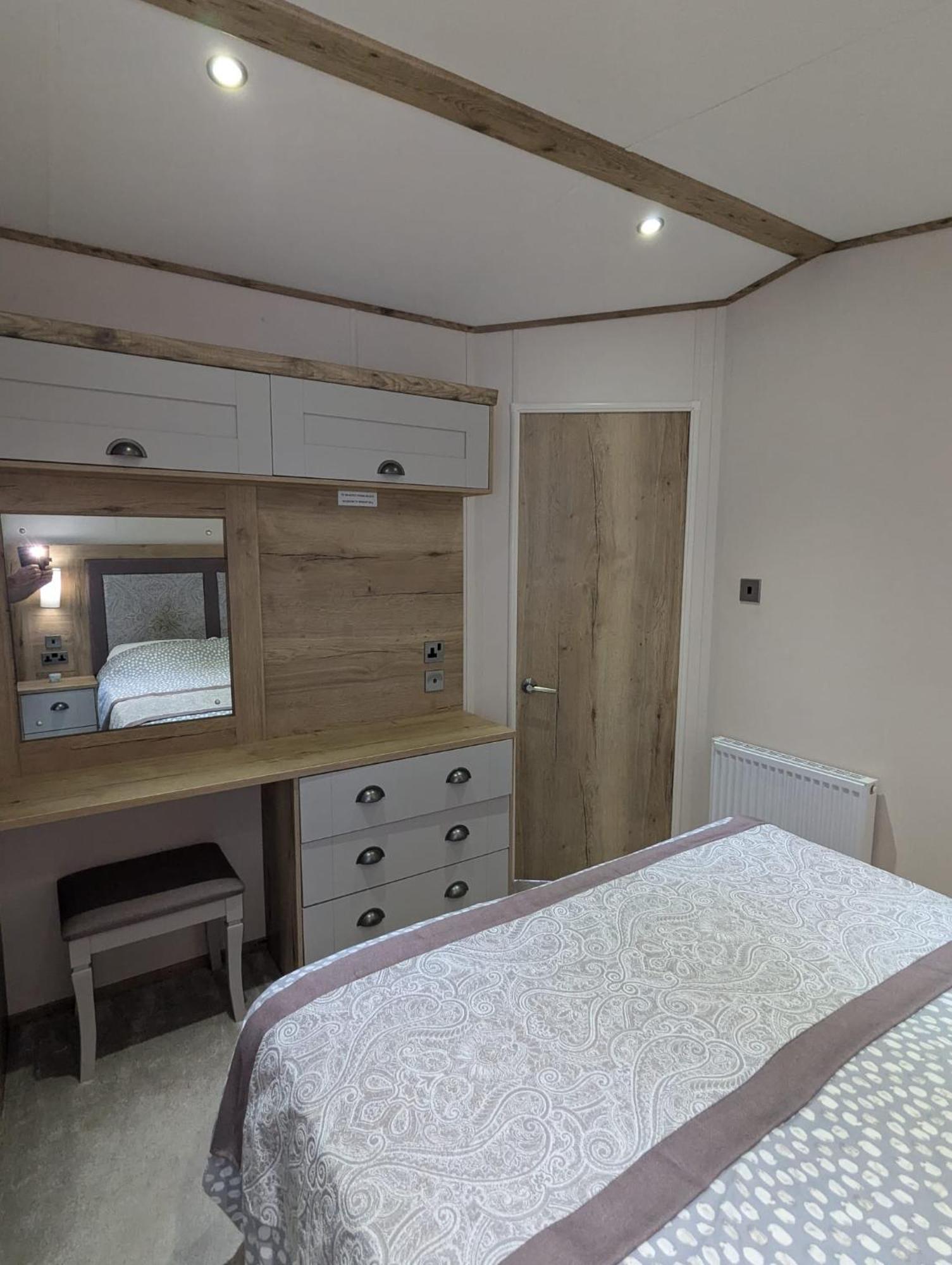 Stunning Caravan With Panoramic Views Weymouth Littlesea Haven Wyke Regis エクステリア 写真